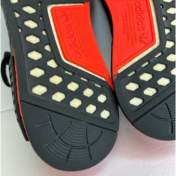 Adidas Mens NMD R1 Star Wars Darth Vader Black/Red FW2276 Size 6.5M Very Nice. - Picture 4 of 16